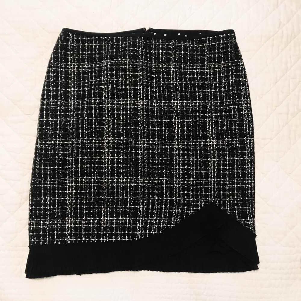 Black & White Tweed Ruffle Pleated Hem Skirt